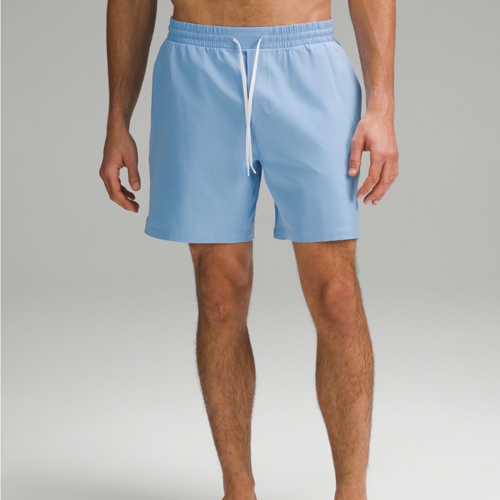Lululemon Pool short 7” lined